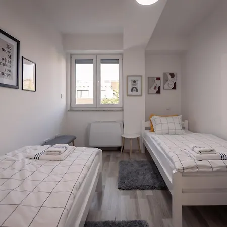 Апартаменты T20 *